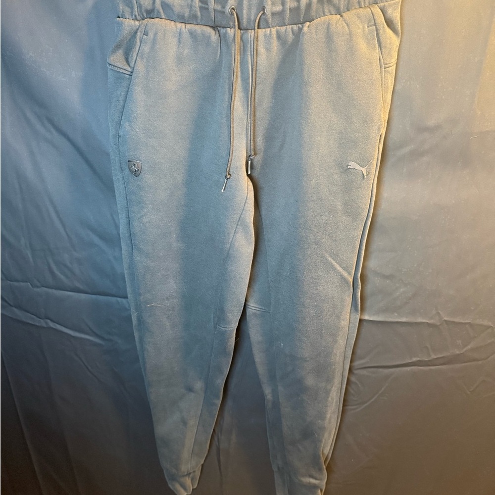Puma Ferrari Men's black Fleece Joggers sweatpants Large